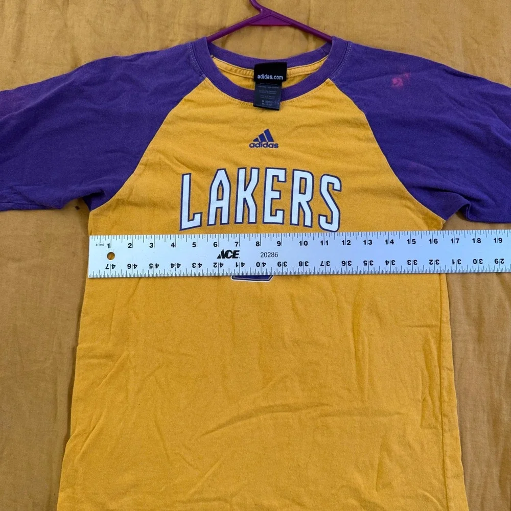 Adidas LA Lakers Kids Raglan T-Shirt Gold Purple NBA Size Medium 10/12 Short Slv
